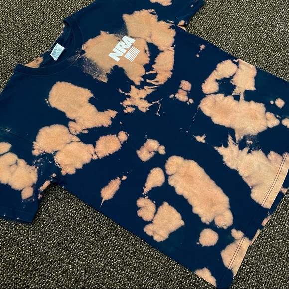 Vintage 2000s Nation Rifle Association NRA USA Bleach Tiedye Tshirt Size Large - Picture 2 of 7